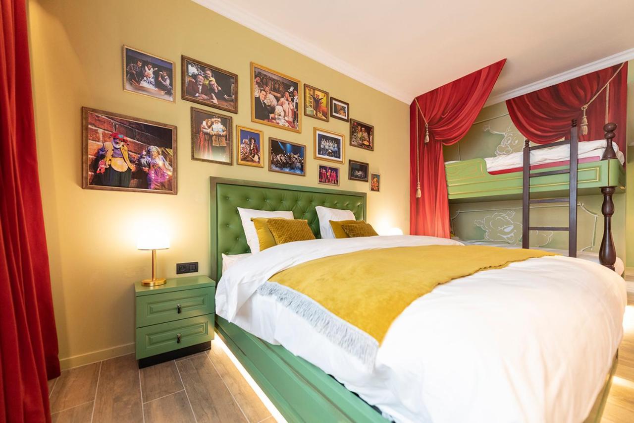 דה פאן Theater Hotel מראה חיצוני תמונה