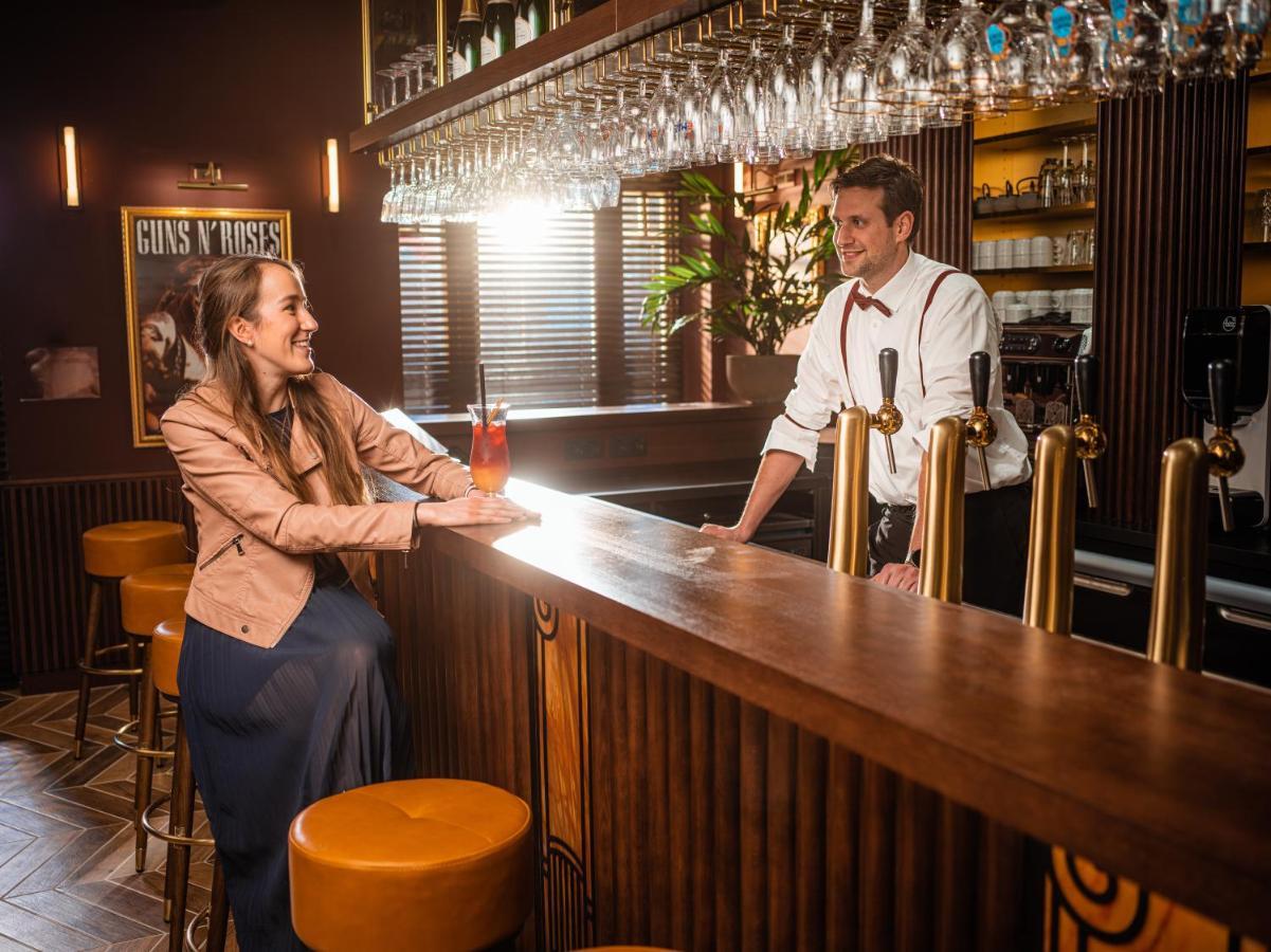 דה פאן Theater Hotel מראה חיצוני תמונה