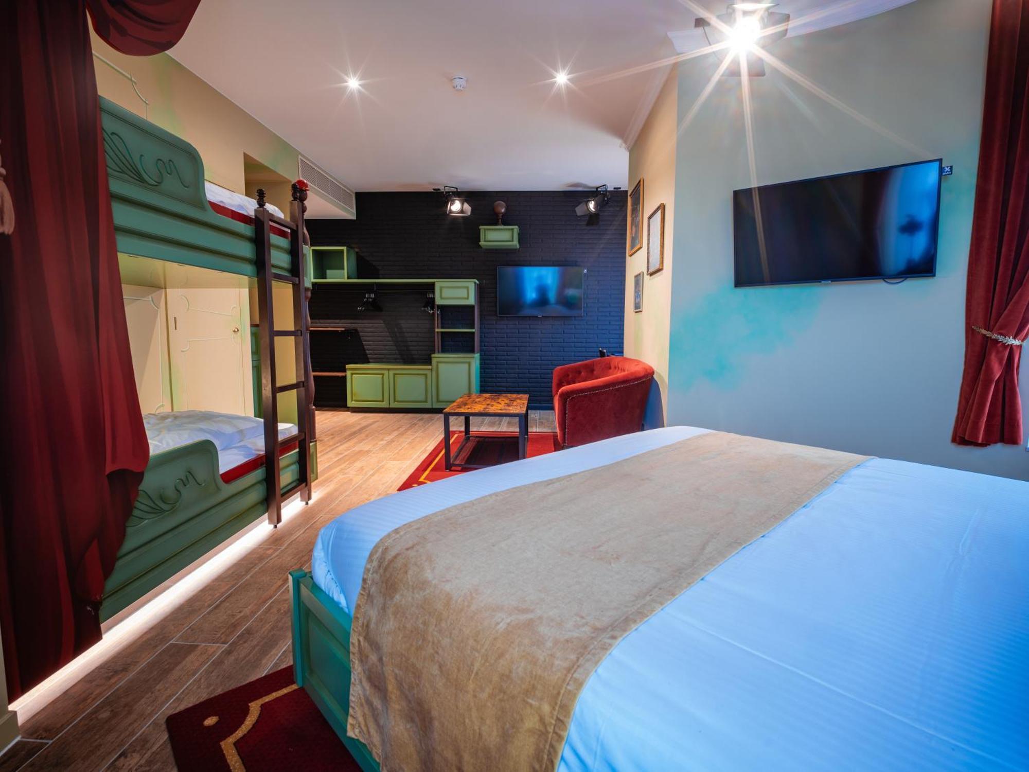 דה פאן Theater Hotel מראה חיצוני תמונה
